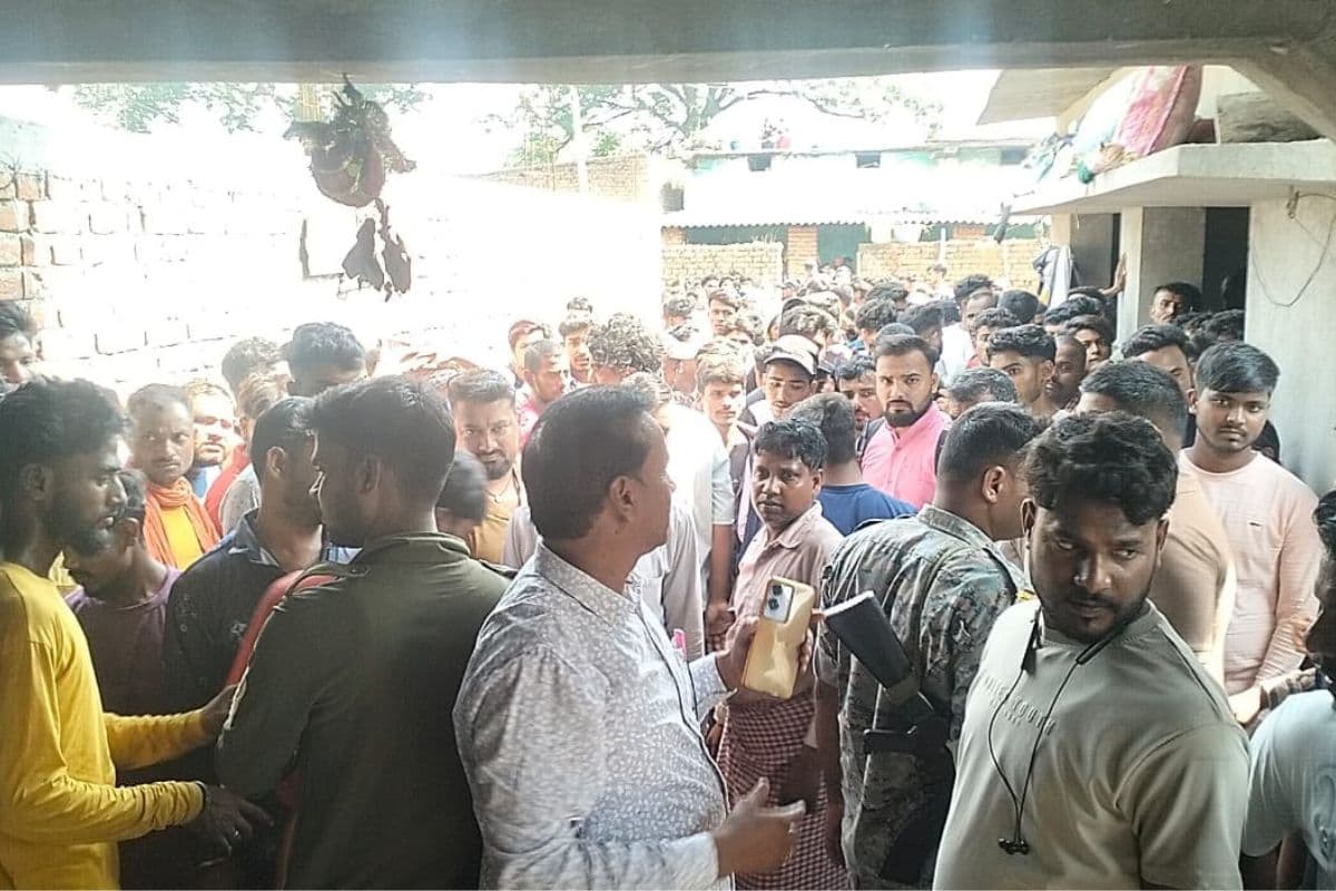 गिरिडीह में पिता ने तीन बेटियों की गला रेतकर की हत्या, जांच में जुटी पुलिस 
