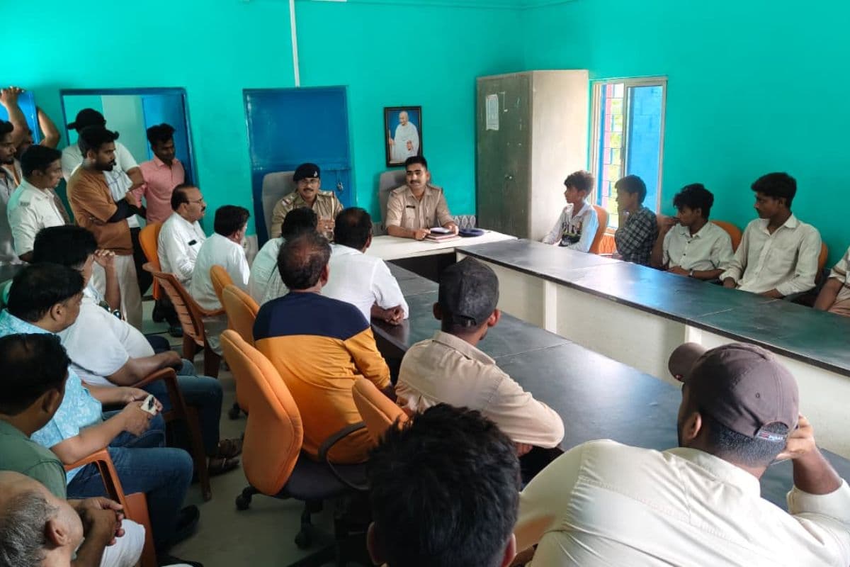 गोपालगंज में मुहर्रम को लेकर सख्त गाइडलाइन; बिना लाइसेंस नहीं निकलेगा जुलूस, डीजे पर पूरी रोक