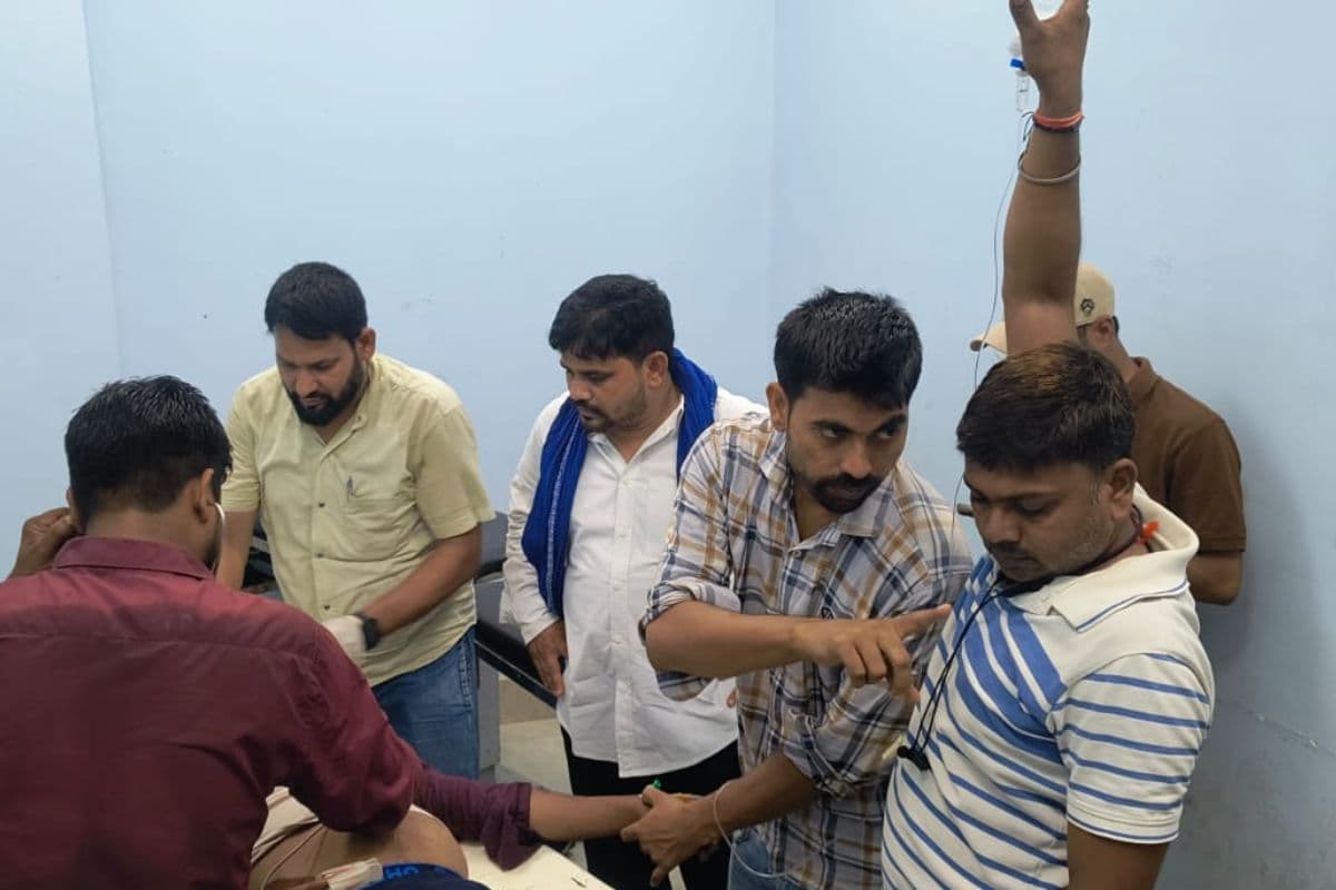 गोपालगंज में NH-27 पर डिवाइडर से टकराई बाइक: युवक की मौत