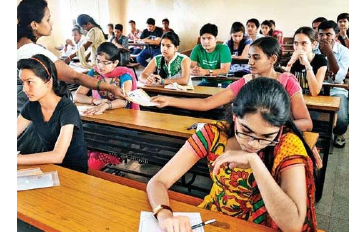 CTET अभ्यर्थियों के लिए जरूरी खबर: फॉर्म में हुई गलती को सुधारने का अंतिम मौका, जल्दी करें वरना रद्द हो जाएगा आवेदन
