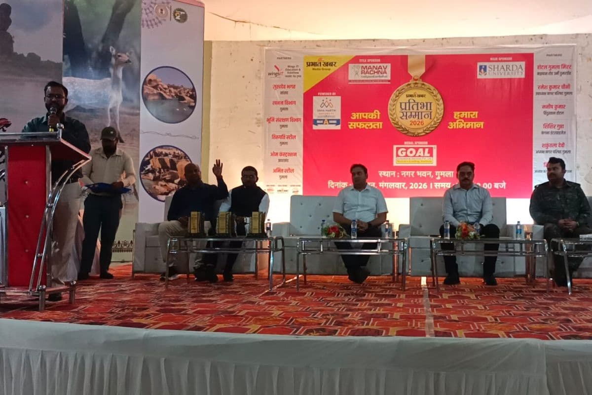 प्रभात खबर करियर सह एजुकेशन काउंसिलिंग, अधिकारियों ने विद्यार्थियों के सवालों के दिये जवाब