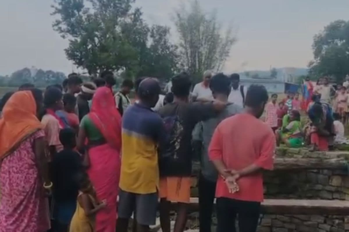 गुमला के घाघरा में मानसिक बीमारी ने उजाड़ दिया हंसता-खेलता परिवार, 2 बच्चों संग मां ने कुएं में लगाई छलांग