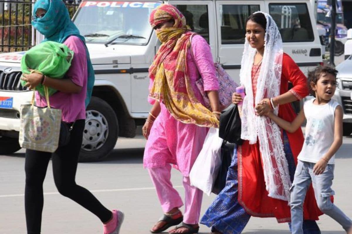 हाजीपुर में भीषण गर्मी से बेहाल हुए लोग, कल आंधी-बारिश की संभावना