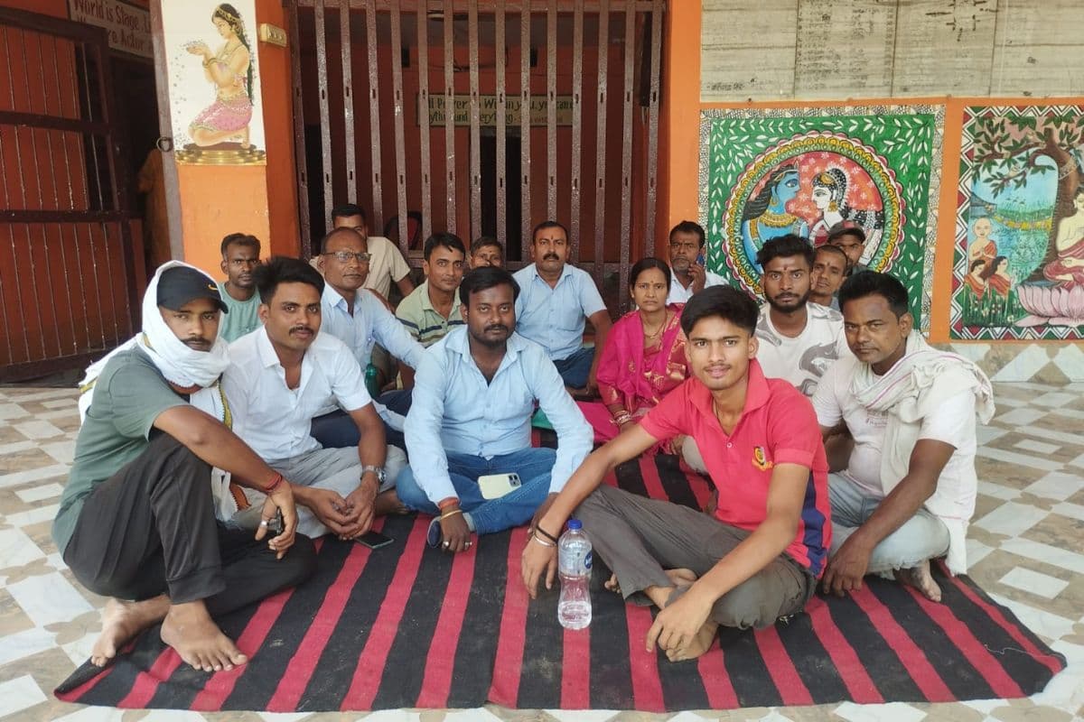 हाजीपुर में नल जल ऑपरेटर आज से अनिश्चितकालीन हड़ताल पर. देसरी में बैठक के बाद लिया बड़ा फैसला