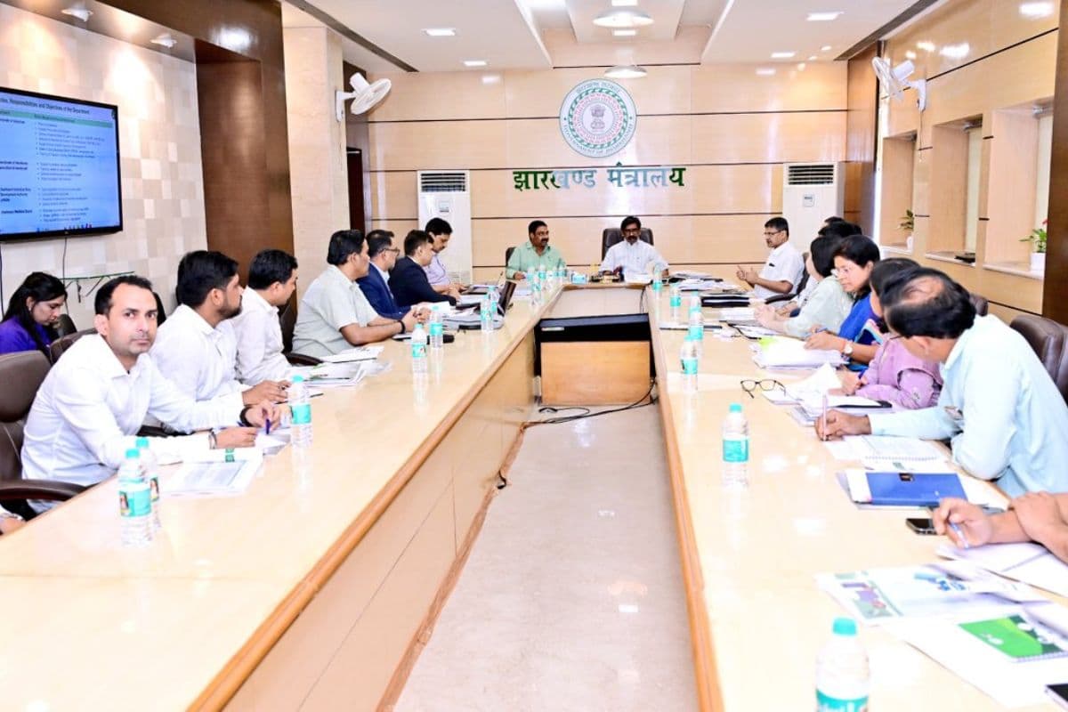 झारखंड में निवेश और रोजगार पर फोकस: CM हेमंत ने उद्योग विभाग की समीक्षा में बनाया मास्टर प्लान
