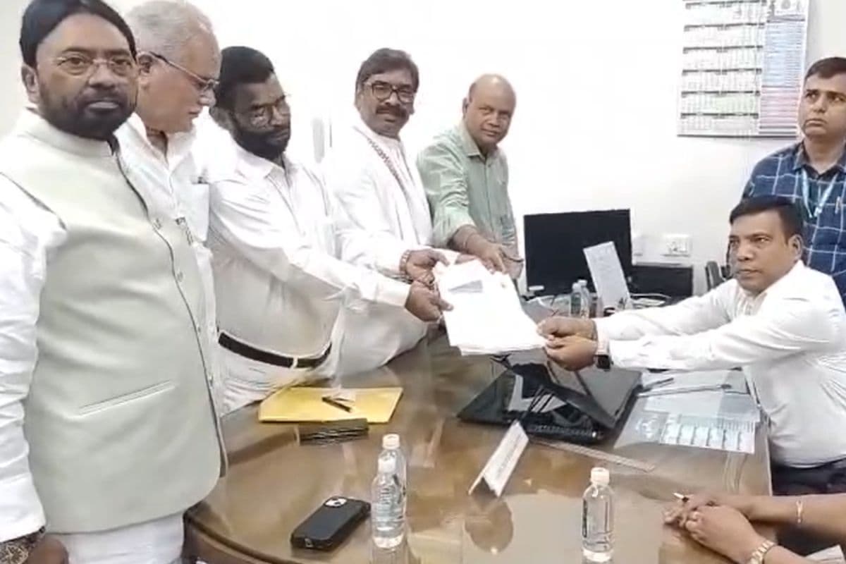 झारखंड राज्यसभा चुनाव: JMM और कांग्रेस उम्मीदवारों ने दाखिल किया नामांकन 