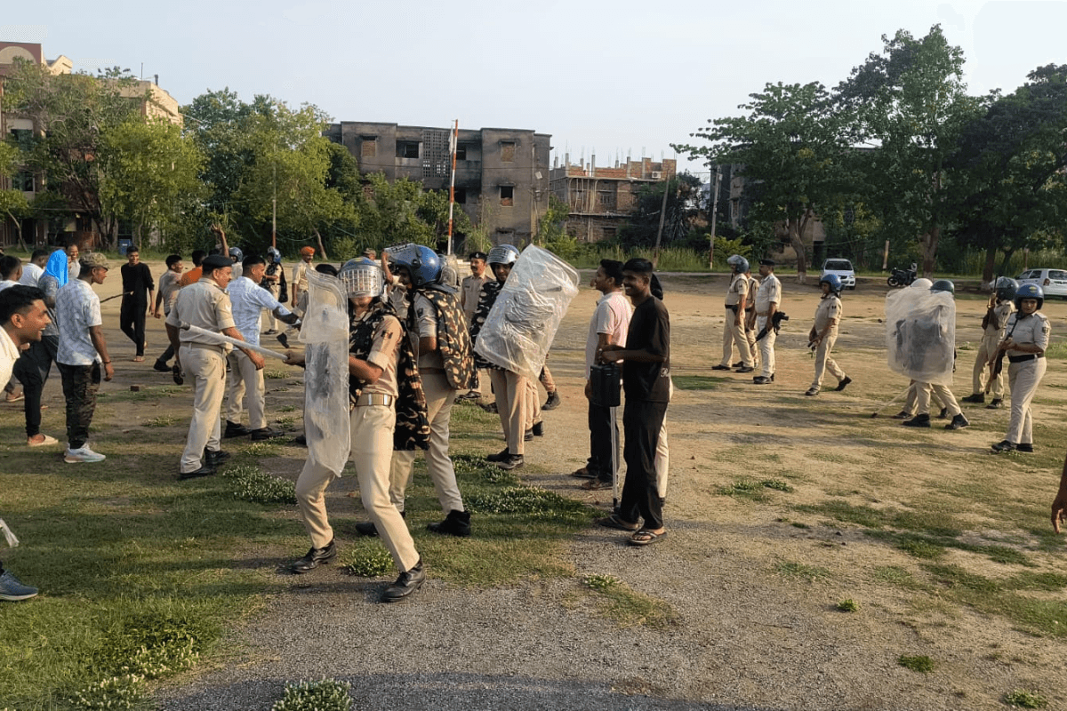 मुहर्रम को लेकर जहानाबाद पुलिस का दंगा नियंत्रण मॉक ड्रिल, एसपी की मौजूदगी में हुआ विशेष अभ्यास
