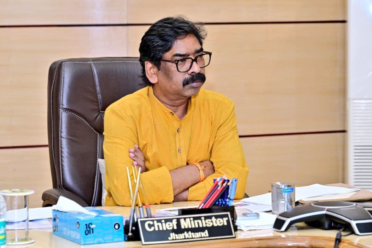 हेमंत कैबिनेट के फैसले: वन्यजीवों के हमले पर 10 लाख मुआवजा, सरकारी कर्मियों को एडवांस सैलरी