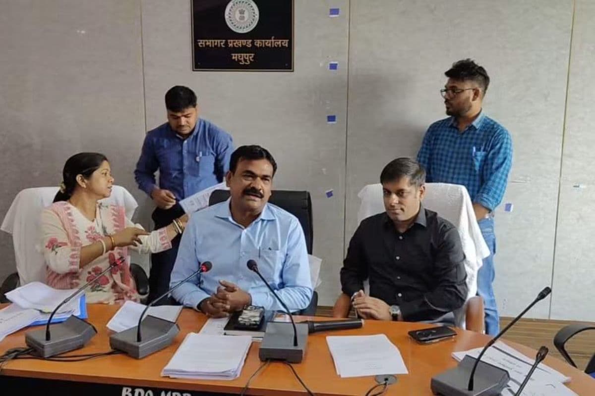 एक भी पात्र भारतीय नागरिक का SIR में नहीं कटेगा नाम, देवघर में बोले मुख्य निर्वाचन पदाधिकारी
