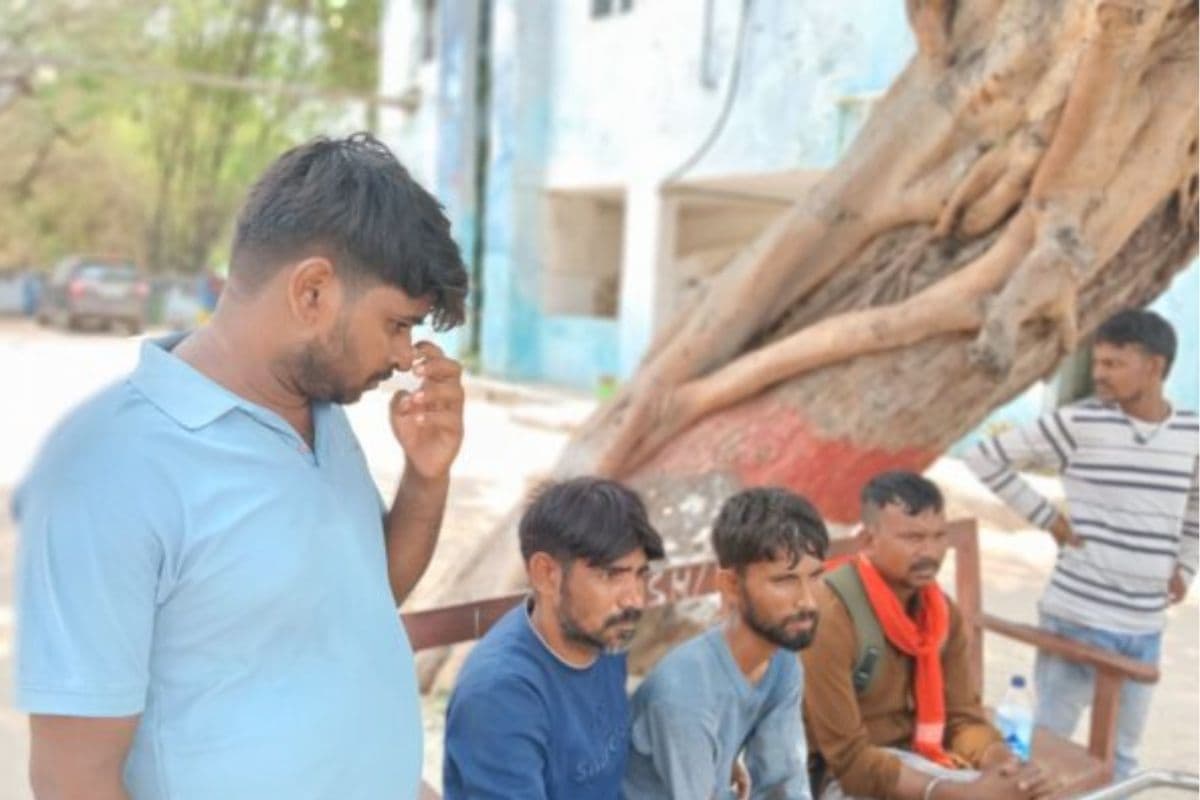 कैमूर में इलाज कराने जा रही महिला को पिकअप ने रौंदा, अस्पताल में मौत; पति घायल