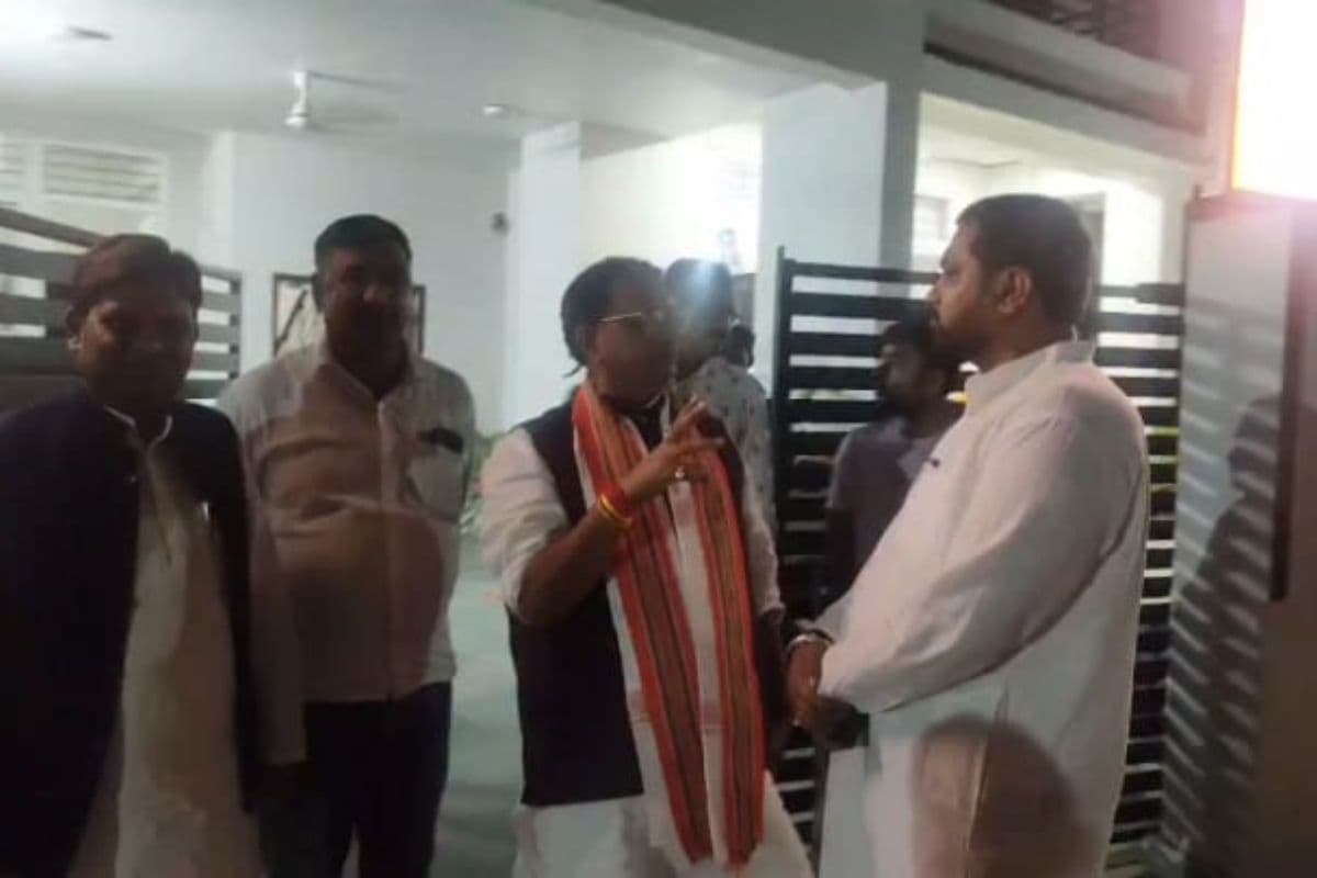 गंगा किनारे बनेगी मरीन ड्राइव, पथ निर्माण मंत्री और विधायक की बैठक से जगी नई उम्मीद