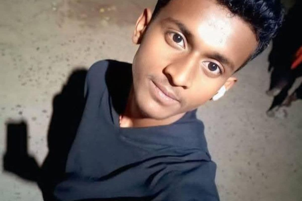 ट्रेन की चपेट में आने से 18 वर्षीय युवक की मौत, आधार कार्ड से हुई पहचान, घर में मातम