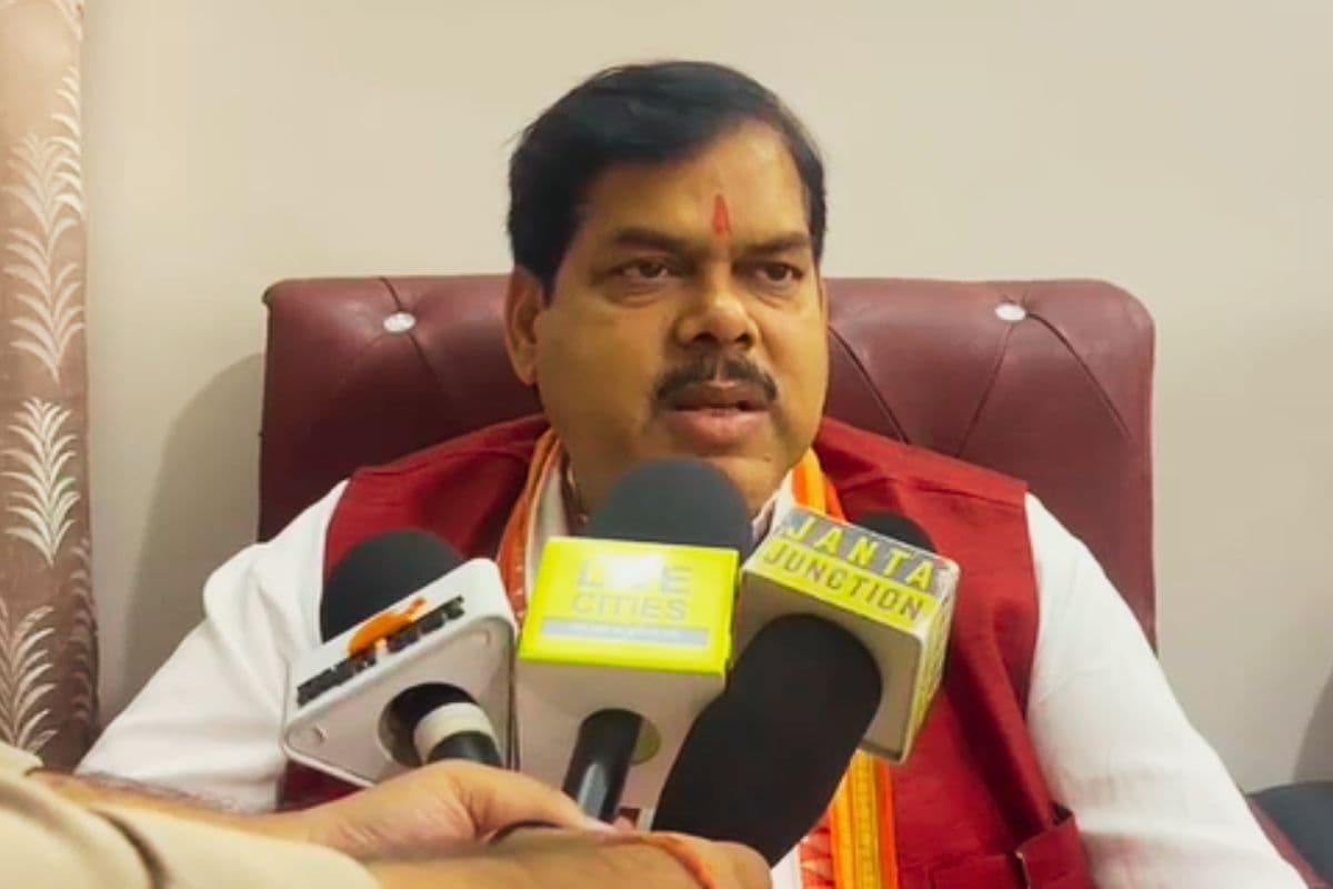 खान सर-रौशन आनंद विवाद के बीच शिक्षा मंत्री सख्त, सभी कोचिंग संस्थानों को दी चेतावनी