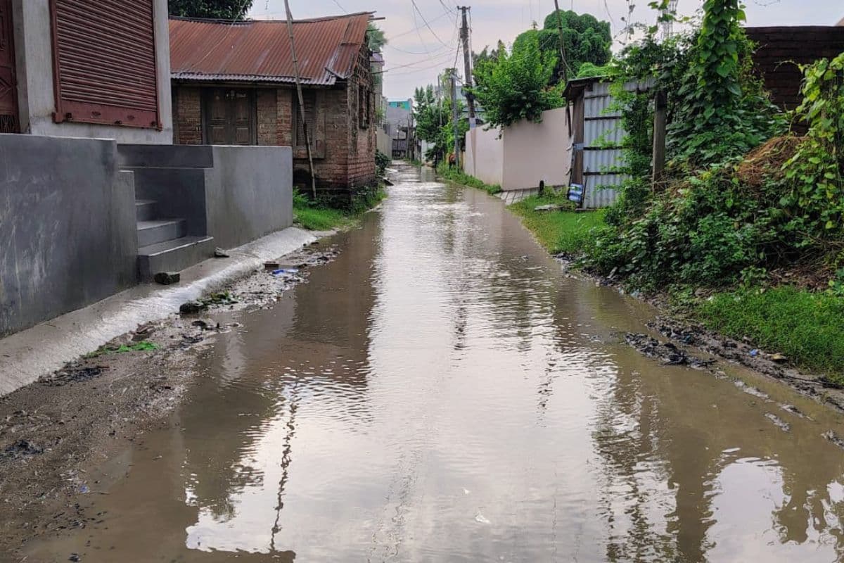 मधेपुरा में बारिश से मिली गर्मी से राहत, लेकिन जलजमाव ने बढ़ाई शहरवासियों की मुश्किलें