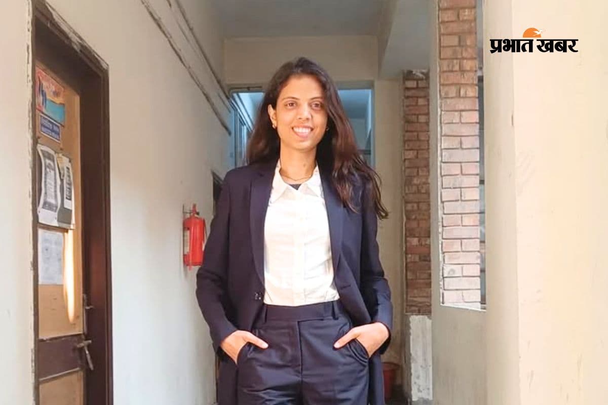 सोशल मीडिया से दूरी, खाना कम कर दिया, मानसी ने बिना कोचिंग ऐसे क्रैक किया UPSC