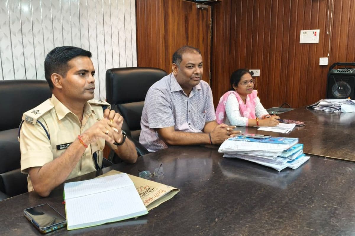 सुपौल में मोहर्रम को लेकर पिपरा में प्रशासन अलर्ट, लाइसेंस, सुरक्षा और भाईचारे पर हुआ मंथन