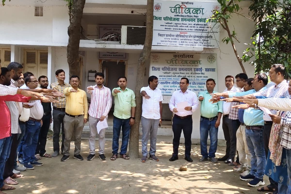 सहरसा में जीविका कर्मियों ने ली नशामुक्ति की शपथ, डीपीएम बोले- नशा विकास में सबसे बड़ी बाधा