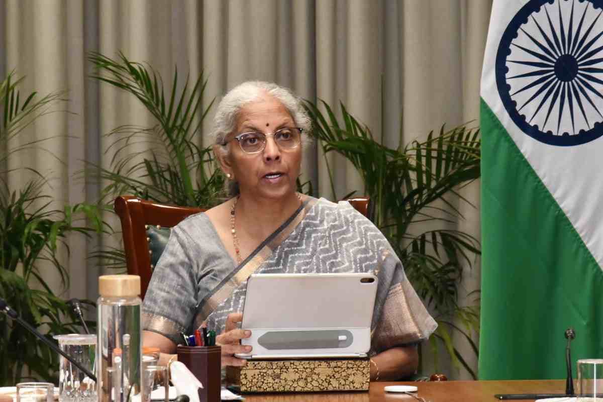 निर्मला सीतारमण का राहुल गांधी पर हमला, बोलीं- सिर्फ आलोचना करना ही काम