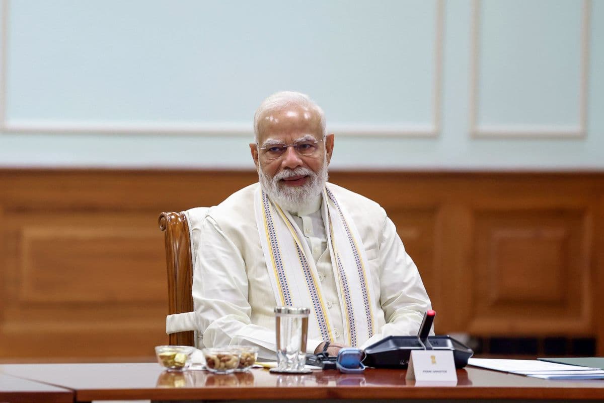 लोगों का भरोसा जीतने में सफल रहे हैं पीएम मोदी, पढ़ें नीतीश कुमार का आलेख