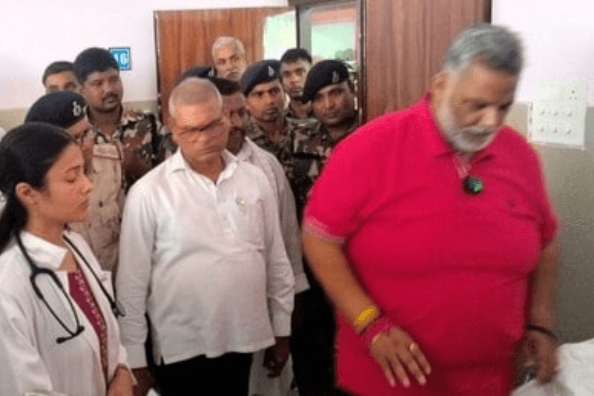 बेगूसराय सामूहिक दुष्कर्म पीड़िता से मिले सांसद पप्पू यादव, 20 हजार की सहायता देकर दिलाया न्याय का भरोसा