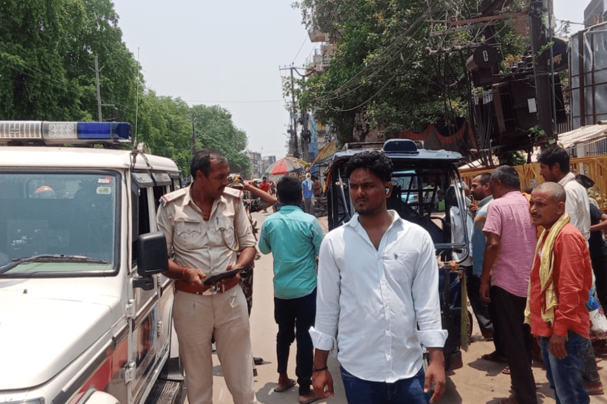 दानापुर-गांधी मैदान रोड पर ऑटो चालकों का भारी हंगामा, किराया बढ़ाने की मांग को लेकर चक्का जाम, 10 हिरासत में