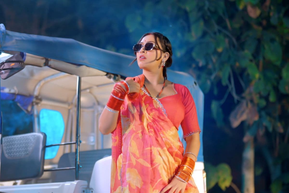 सृष्टि भारती का नया गाना 'पिया बऊरहवा' रिलीज, सपना चौहान के ठुमकों ने मचाया धमाल