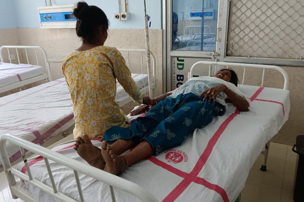 सारण में मामूली विवाद में महिला पर फेंका खौलता पखेउ, गंभीर हालत में अस्पताल में भर्ती