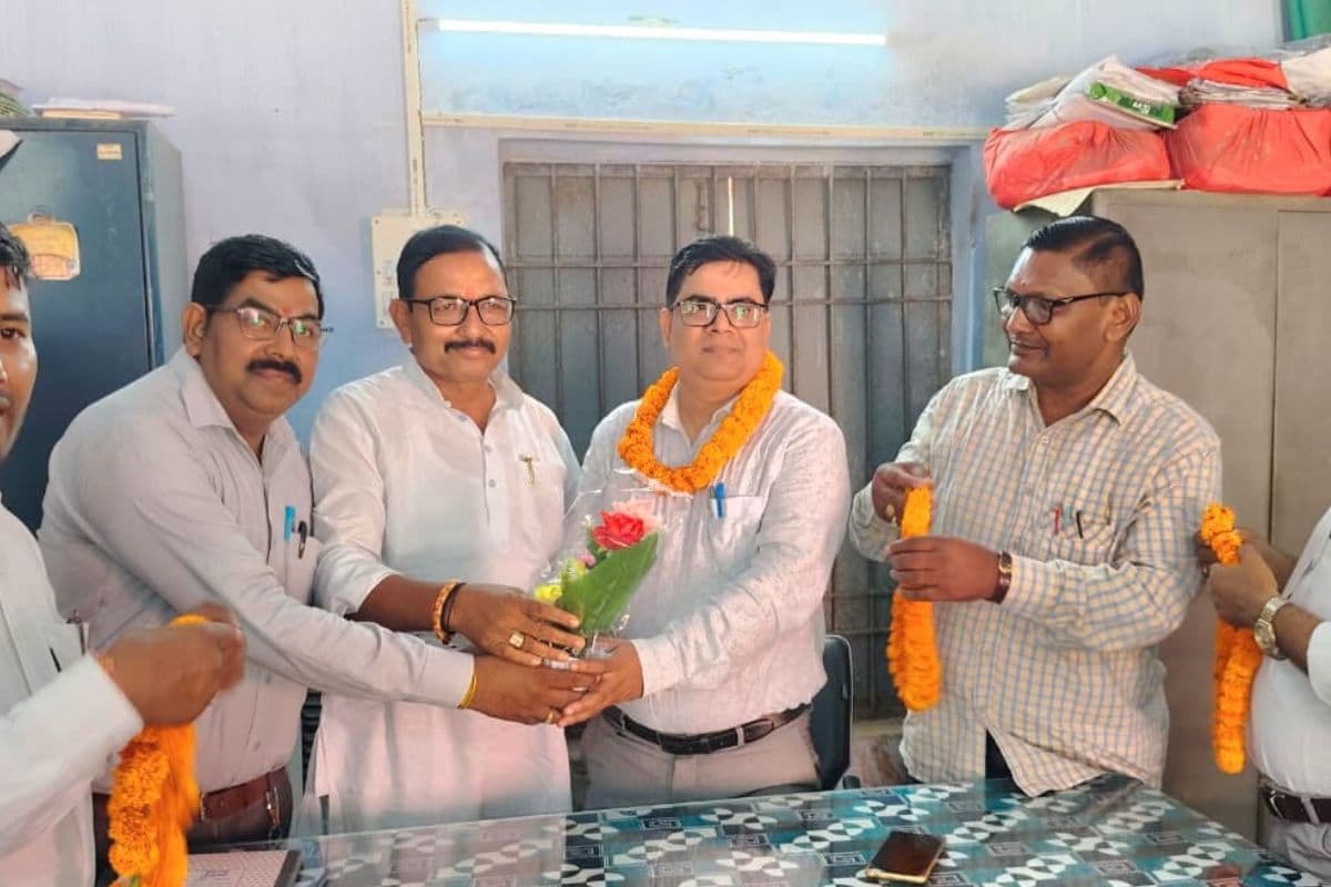 तरैया को मिला नया बीईओ, बीसीओ ओमप्रकाश झा ने संभाली कमान, पद संभालते  ही दिया बड़ा बयान