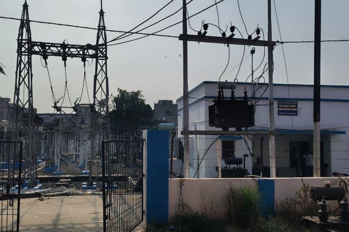 वैशाली: महुआ में लगातार बिजली कटौती से उपभोक्ताओं में आक्रोश, आंदोलन की चेतावनी
