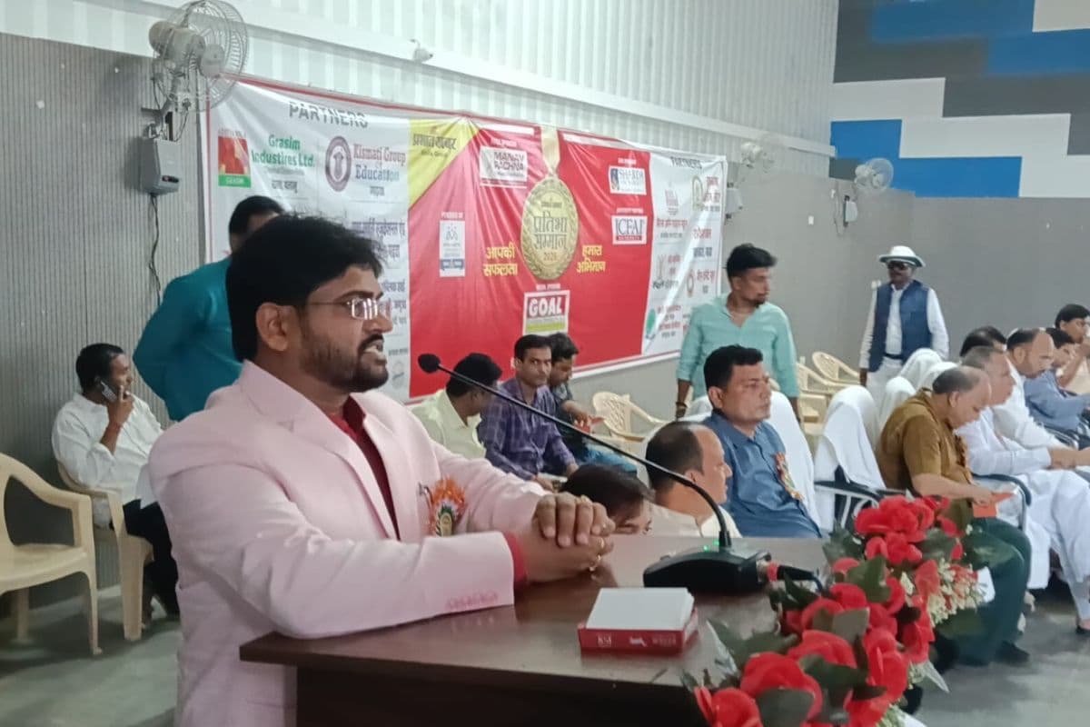 गढ़वा में प्रभात खबर प्रतिभा सम्मान का शुभारंभ, डीसी ने किया उद्घाटन 