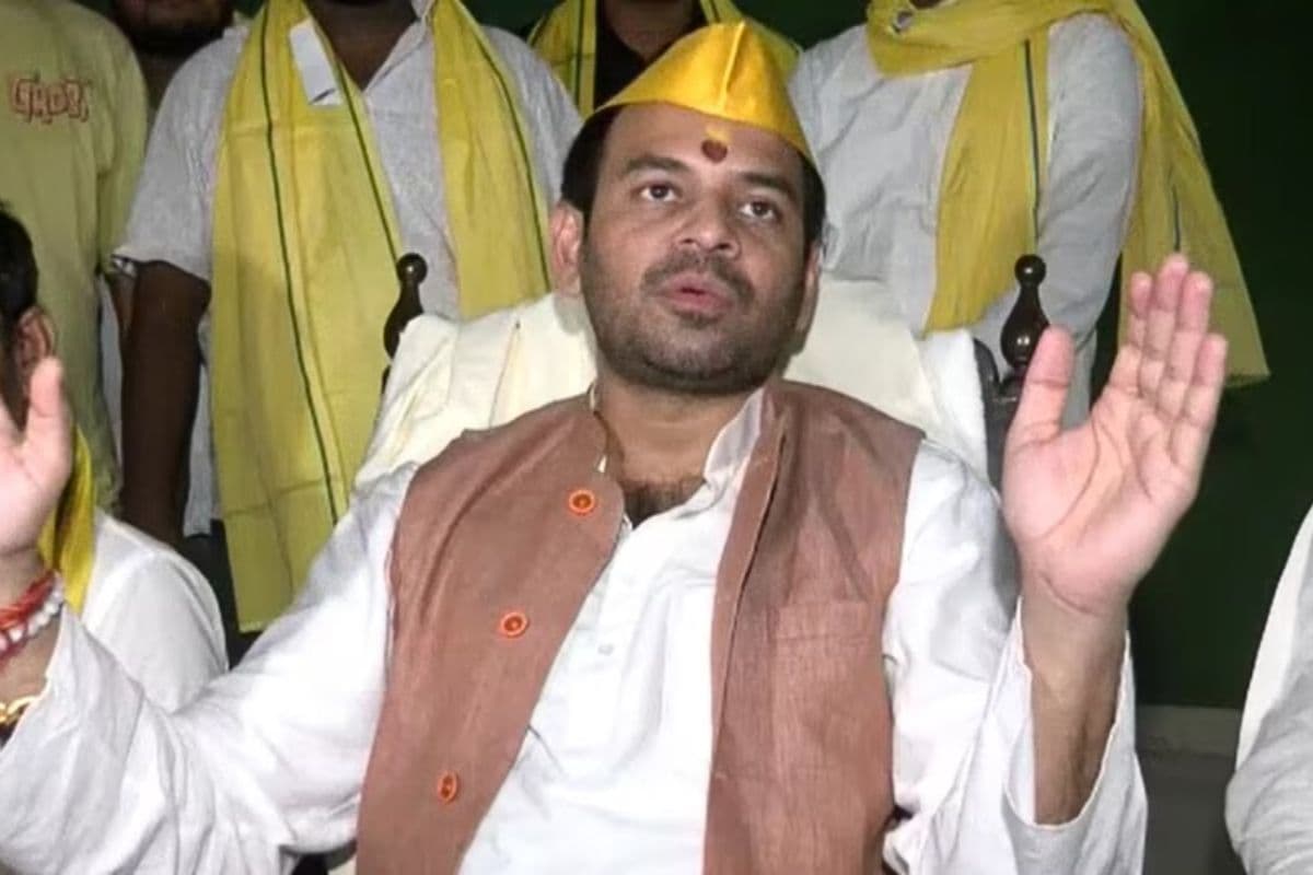 राबड़ी आवास पर सियासी हलचल तेज, तेज प्रताप बोले- जब पूर्व सीएम आवास खाली करेंगे तो राबड़ी देवी भी कर देंगी
