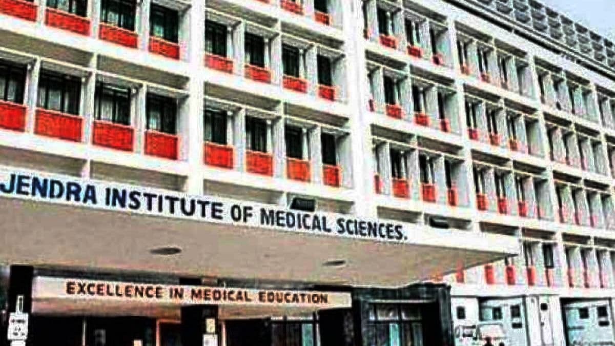 डॉक्टर बनने वालों के लिए गुड न्यूज, रिम्स रांची में बढ़ेंगी UG और PG की सीटें, हॉस्टल्स के लिए PPP मॉडल