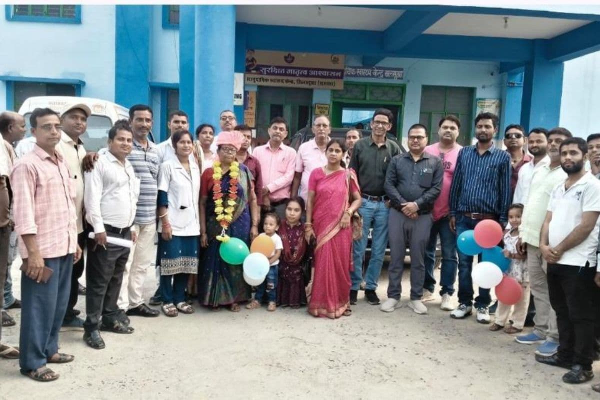 36 साल तक मरीजों की सेवा,सलखुआ में ANM बबिता कुमारी को सम्मान के साथ दी गई विदाई