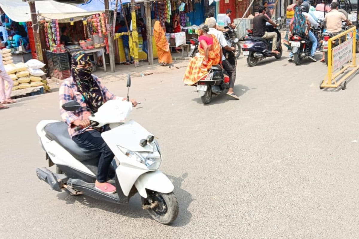 सहरसा में बारिश के बाद लौटी झुलसाने वाली गर्मी, 38 डिग्री के पार पहुंचा पारा, लोग हुए बेहाल
