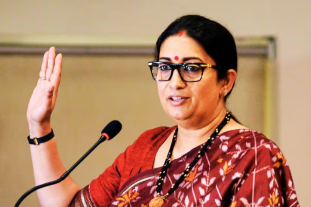 वोटर लिस्ट से स्मृति ईरानी का नाम गायब