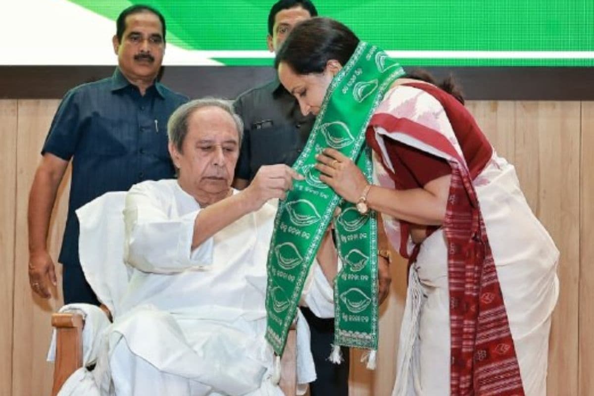 वीके पांडियन की पत्नी सुजाता राउत कार्तिकेयन बीजू जनता दल में शामिल