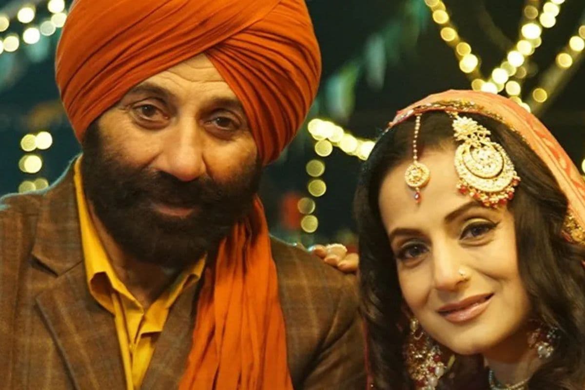 "शूटिंग के दौरान हम एक-दूसरे का टिफिन चुराते थे"… 'Gadar' के 25 साल पूरे होने पर सकीना ने बताया सेट पर कैसे थे तारा सिंह