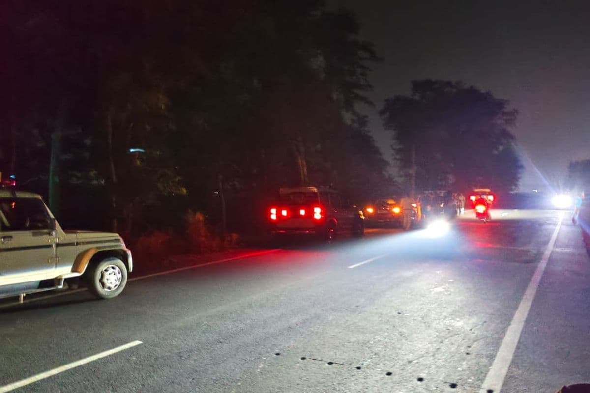 सुपौल में NH-106 पर बैंक कर्मियों की गाड़ी रोककर 6 लाख की लूट, मास्क पहने बदमाश फरार