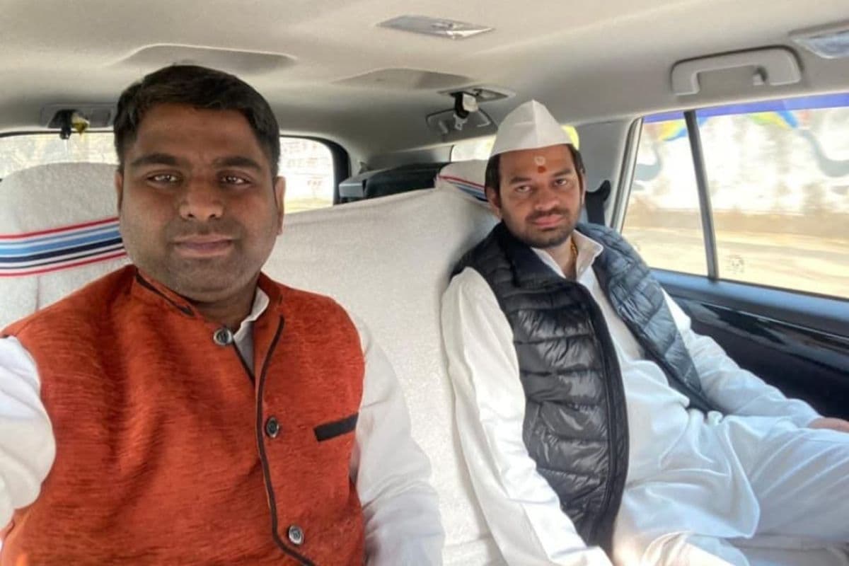 तेज प्रताप यादव ने जिसे पार्टी से किया था निलंबित उसी को बनाया नया PA, लेटर किया जारी
