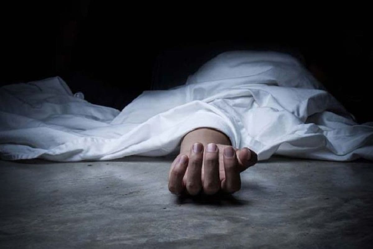 हाजीपुर: हादसे में घायल महिला की इलाज के दौरान मौत, मुआवजे की मांग को लेकर सड़क जाम