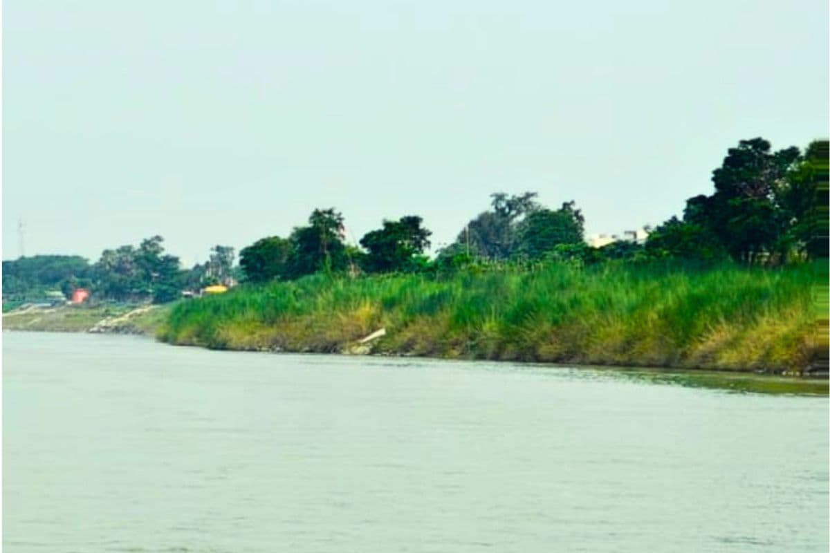 भागलपुर में मालवाहक जहाजों के संचालन को लेकर गंगा में गहराई की पड़ताल शुरू