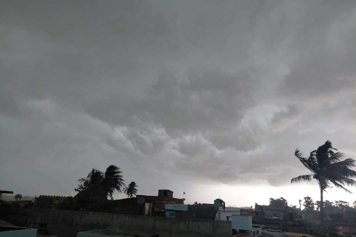 आसमान में छाए रहेंगे बादल; बांका-भागलपुर में आंधी और बारिश के साथ ठनका का अलर्ट