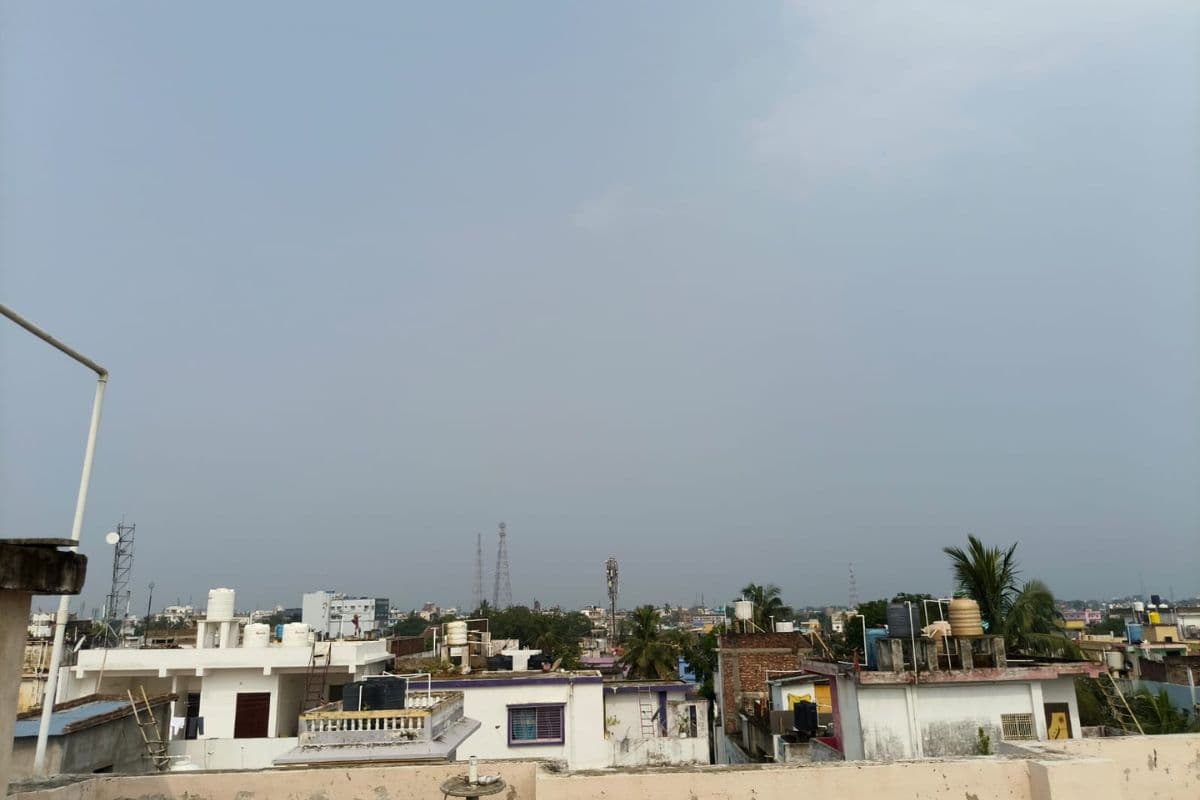 कटिहार में आज छाए रहेंगे बादल, लेकिन उमस बढ़ाएगी टेंशन: 35 डिग्री रहेगा पारा