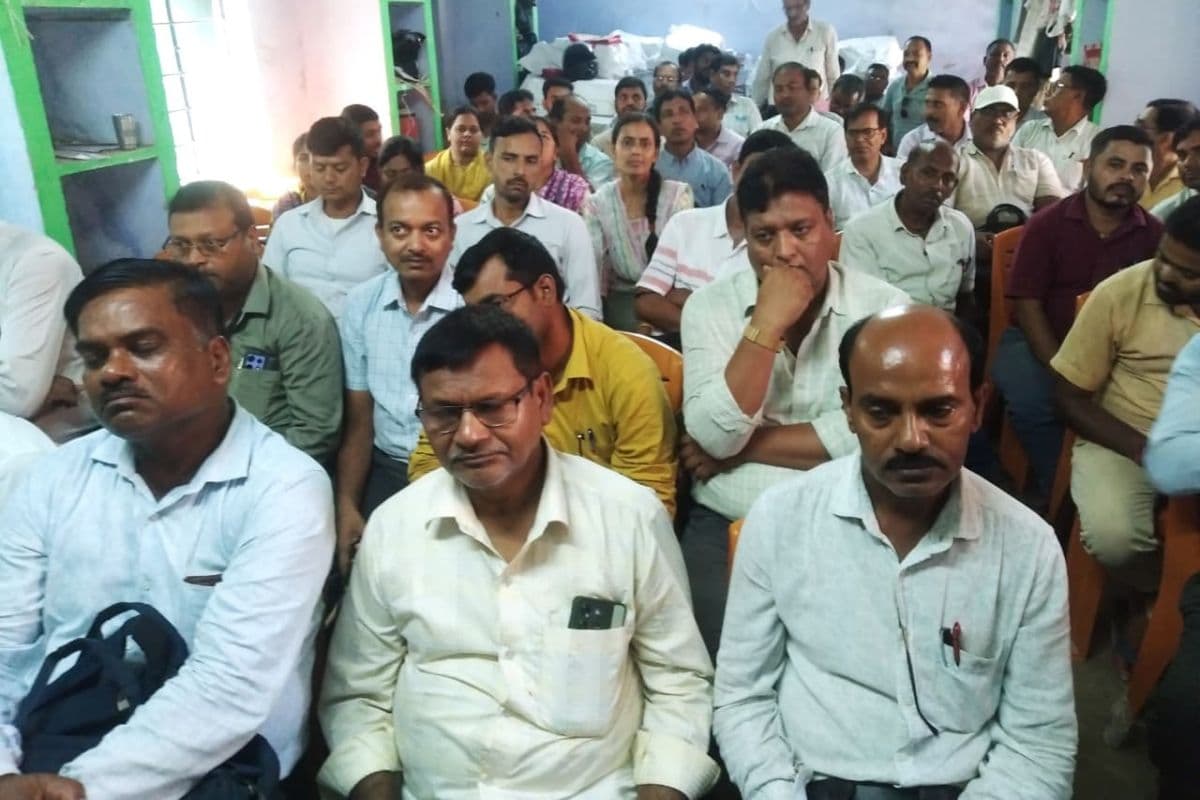 भूखे पेट बच्चों को नहीं खिलाएं एनीमिया मुक्त टैबलेट, मुंगेर में चिकित्सकों ने प्रधानाध्यापकों को दिए जरूरी निर्देश