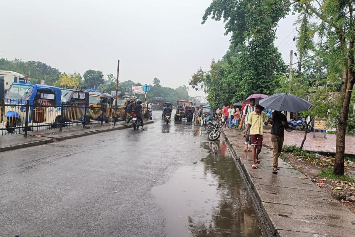 किशनगंज में मेघ गर्जन के साथ झमाझम बारिश से गिरा पारा