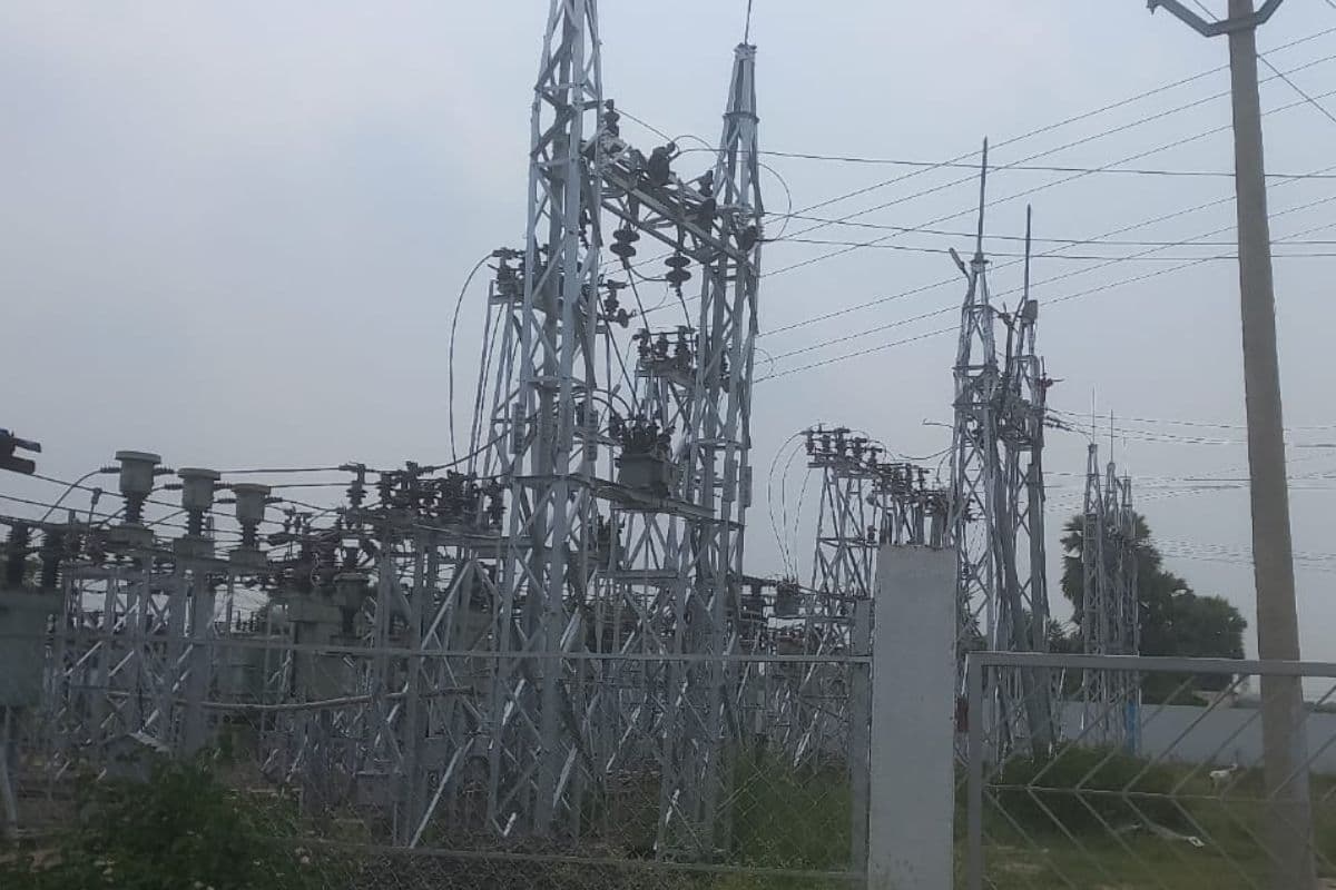 बेलहर में बिजली चोरी करते पकड़े गए चार लोग, आर्थिक जुर्माने के साथ दर्ज हुई प्राथमिकी