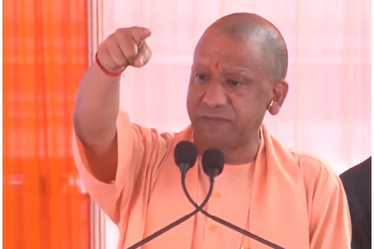 सीएम योगी ने फिरोजाबाद को 658 करोड़ की दी सौगात, कहा- किसी को सरकारी दफ्तर के चक्कर लगाने की जरूरत