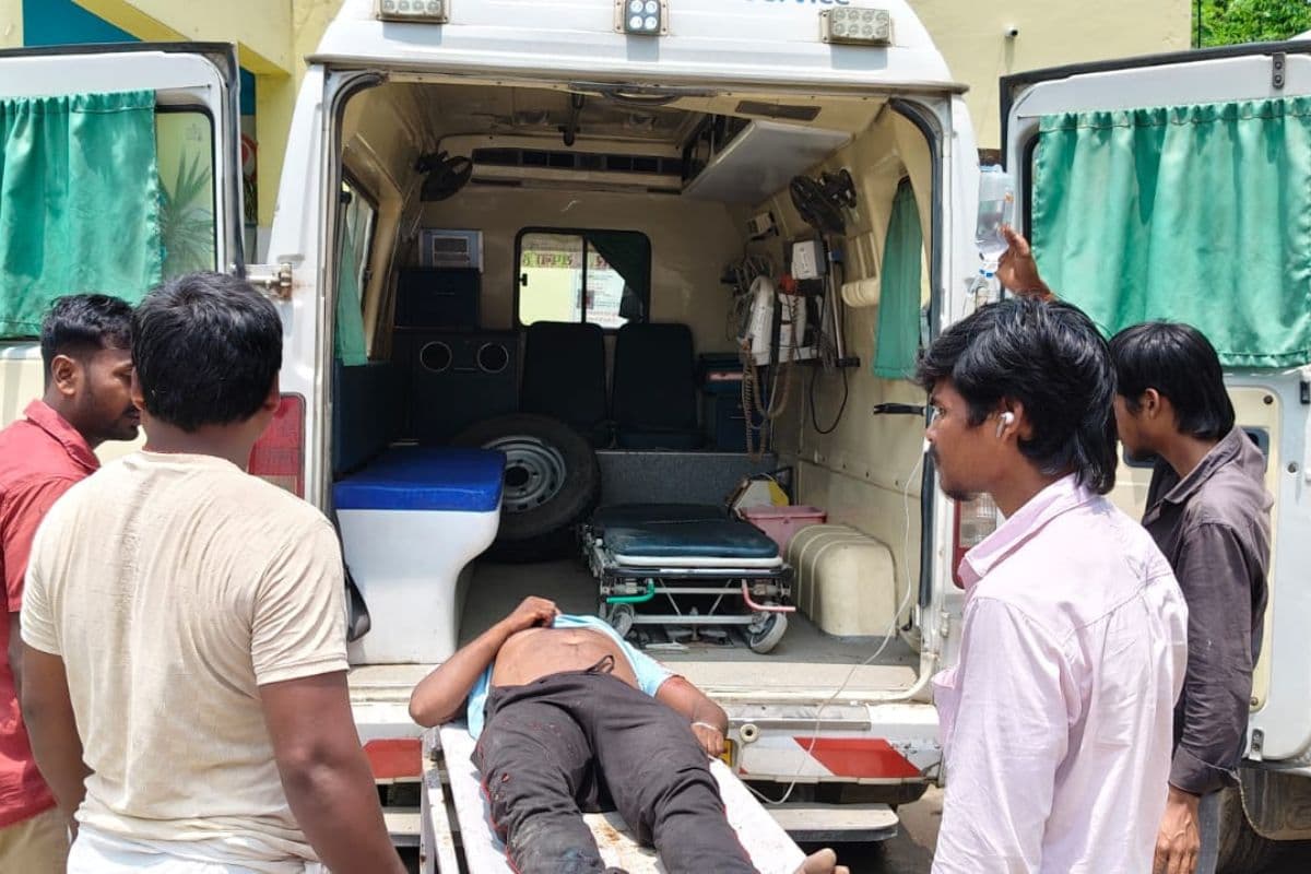 भरसिया पोखर के पास दो बाइकों में आमने-सामने की जोरदार भिड़ंत, तीन लोग गंभीर रूप से घायल