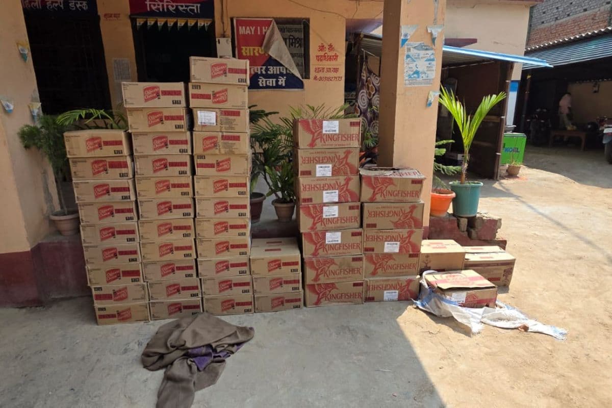 मांझी थाना पुलिस की कार्रवाई में शराब तस्करी का भंडाफोड़, 464 लीटर शराब जब्त