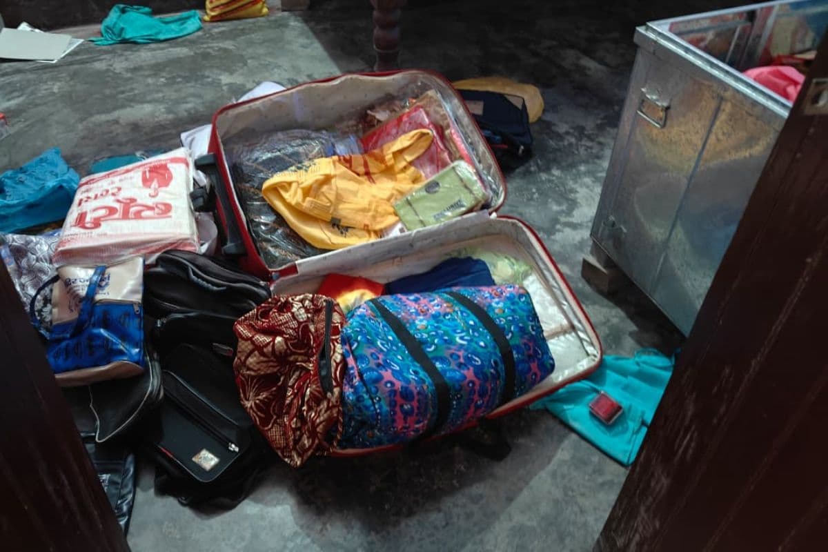 आंवारी गांव में चोरों ने घर से नकदी और जेवरात पर किया हाथ साफ, पुलिस जांच में जुटी